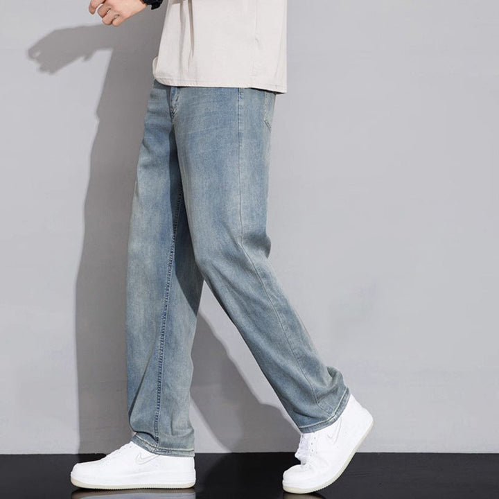 Light Washed Loose Fit Denim Jeans