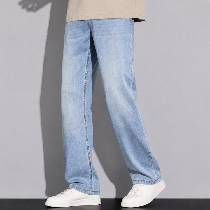 Light Washed Loose Fit Denim Jeans